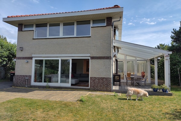 Ruim familiehuis met grote tuin op 200 meter van strand Bergen aan Zee - thumbnail 2