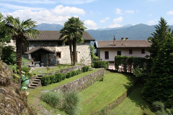 Casa Bellavista: Uw luxe thuis in Gudo met panoramisch uitzicht - thumbnail 1