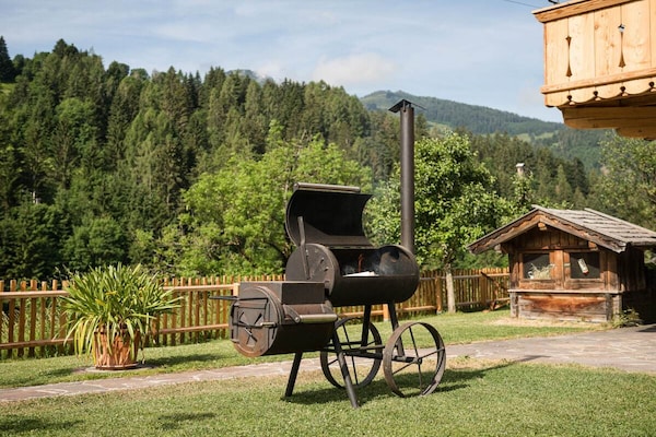 4-persoons vakantiehuis in Maria Alm op 800m van de piste - thumbnail 2