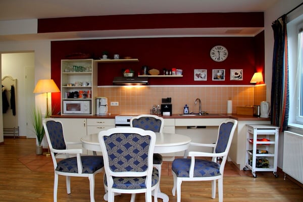 Knus kelderappartement Villa Wauzi op 100m van strand Baabe - thumbnail 3