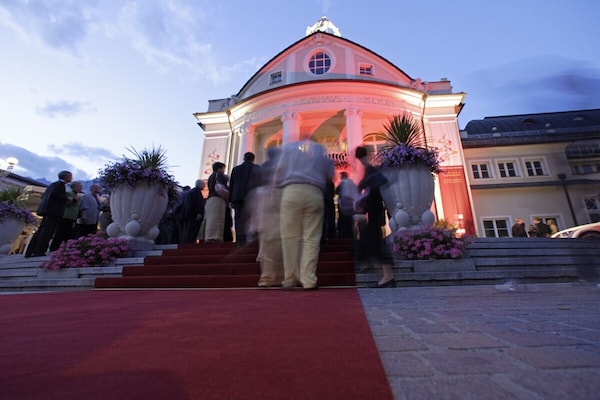 Modern vakantiehuis in Meran tussen boomgaarden en wijngaarden - thumbnail 2