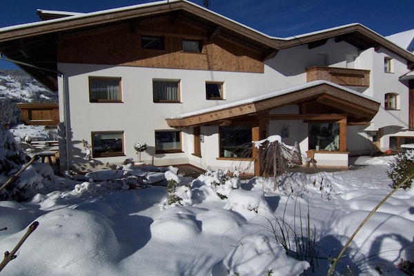 Stijlvol appartement met privésauna en bergzicht in Arzl im Pitztal - thumbnail 5