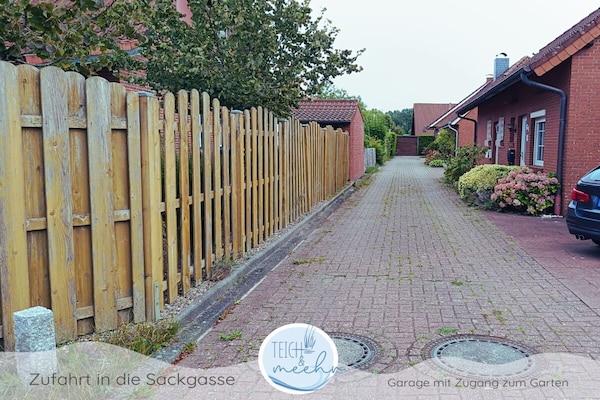 Rustgevend vakantiehuis aan de vijver in Wangerland - thumbnail 5