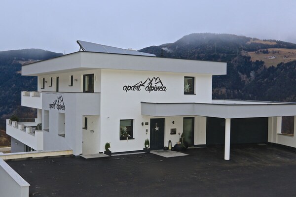Rustiek appartement in Ladis met panoramisch bergzicht en infraroodsauna - thumbnail 3
