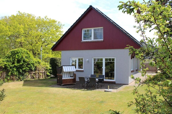 Centraal gelegen vakantiehuis in Prerow voor 4 personen - thumbnail 1
