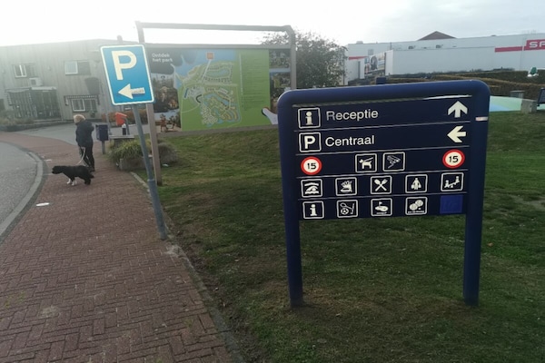 Zonnig vakantiehuis met grote tuin bij het Grevelingenmeer in Brouwershaven - thumbnail 5