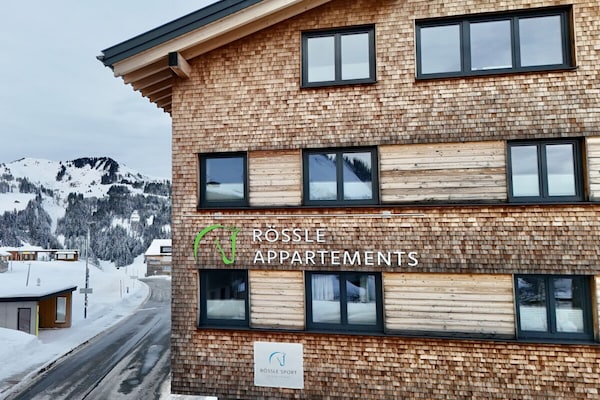 Rustiek appartement in Fontanella, 100 meter van de skilift - thumbnail 1