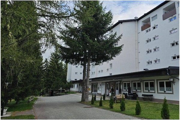 Romantisch appartement met privézwembad en panoramisch uitzicht op de Ossiachersee - thumbnail 4