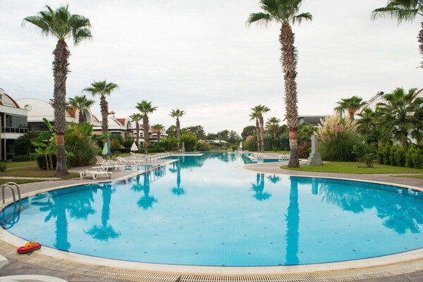 Ruime villa voor 7 personen met bubbelbad in Antalya - thumbnail 4