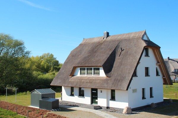 Strandappartement Waterkant in Dranske met houtkachel en vloerverwarming - thumbnail 1
