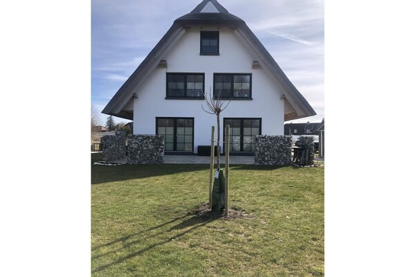 Strandappartement Waterkant in Dranske met houtkachel en vloerverwarming - thumbnail 3