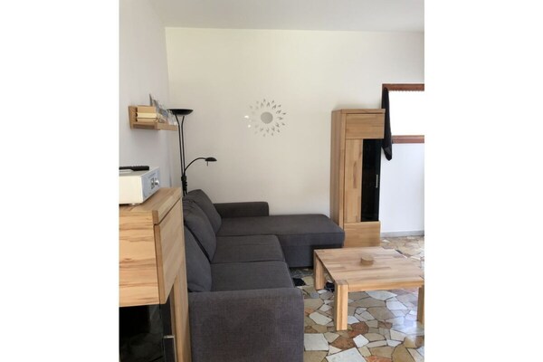 Gerenoveerd vakantiehuis in Brezzo di Bedero voor 3 personen - thumbnail 3