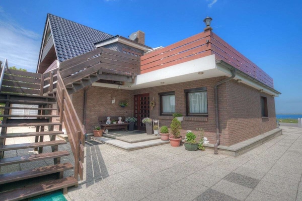 Vakantiehuis in Heiligenhafen met panoramisch uitzicht op zee - thumbnail 6