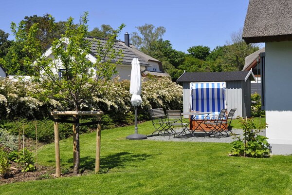 Ruim vakantiehuis voor 8 personen met sauna en tuin op 800m van het strand in Glowe - thumbnail 3