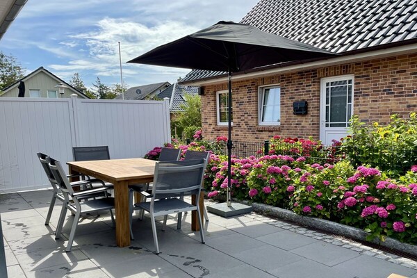 6-persoons vakantiehuis in Wyk met sauna en luxe afwerking - thumbnail 2