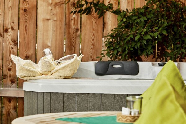 Romantisch chalet met sauna, whirlpool en ontbijt in Ainring, Beieren - thumbnail 3