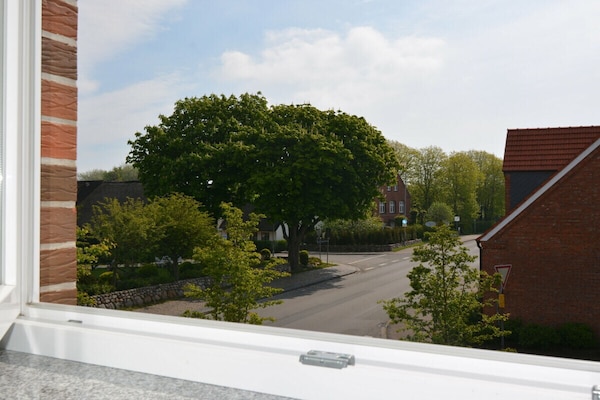 Op 1,0 km van het centrum: luxe vakantiehuis in Wyk voor 4 personen - thumbnail 5