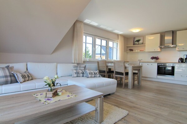 Licht appartement met balkon op het zuiden, 500m van centrum Zingst - thumbnail 3