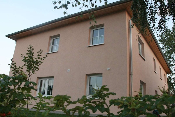 Ruim luxe vakantiehuis voor 16 personen in Berlijn - thumbnail 2