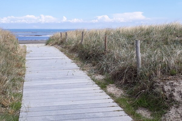 Zonovergoten appartement op Fehmarn met weids uitzicht over de Oostzee - thumbnail 5
