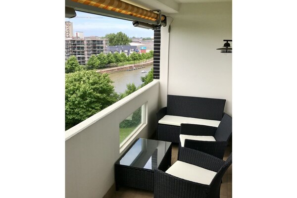 Dünenloft: Rivierappartement met eigen tuin aan de Geeste in Bremerhaven - thumbnail 2