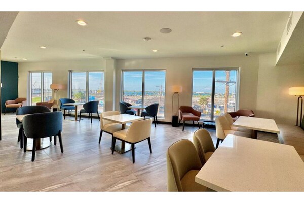 Deluxe Two Queen Room- Wheelchair Accessible - Port Aransas, TX