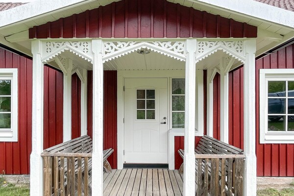 Idyllisch vakantiehuis bij het meer in Kristdala, Småland - thumbnail 5