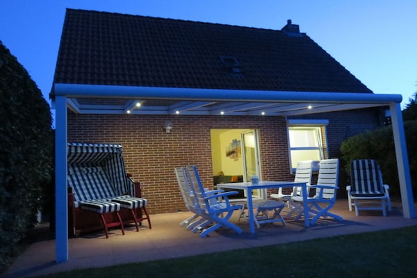 Op 800m van het centrum: Charmant vakantiehuis in Norden voor 5 personen - thumbnail 3