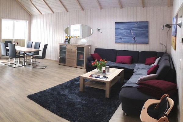 7-persoons vakantiehuis met sauna en grote tuin in Büsum - thumbnail 5