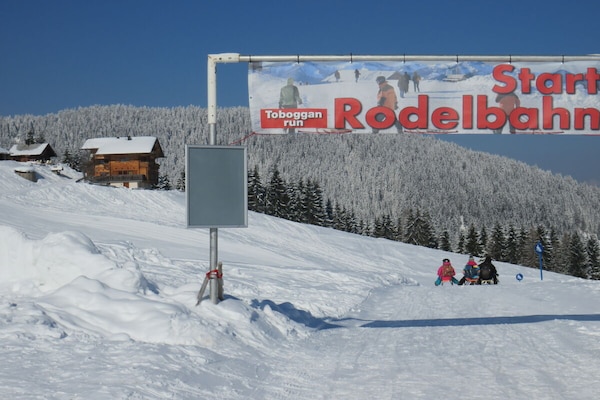 Aan de piste: Ruim vakantiehuis voor 22 personen in Wildschönau - thumbnail 4