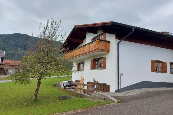 Ruim vakantiehuis in Füssen met uitzicht op bergen en meer · 4 pers. - thumbnail 2