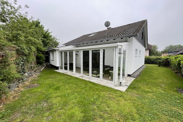 Op 1,0 km van centrum Monschau: modern vakantiehuis voor 6 personen - thumbnail 2