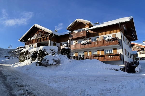 Sfeervol vakantiehuis Mariechen in Pfronten met uitzicht op de Alpen - thumbnail 2