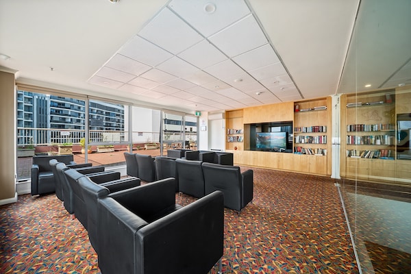 Ruim appartement voor 6 personen in het hart van Canberra - thumbnail 3