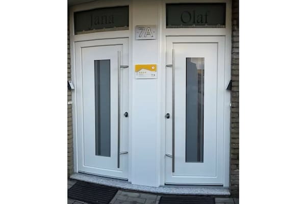 3-persoons vakantiehuis in Wangerland met eigen tuin en terras - thumbnail 2