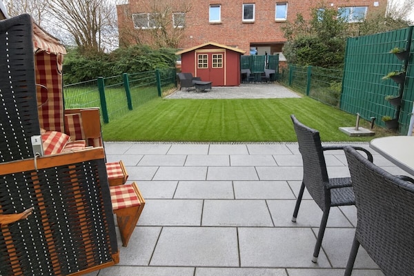 3-persoons vakantiehuis in Wangerland met eigen tuin en terras - thumbnail 3