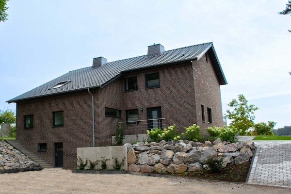 527533 - Warburg