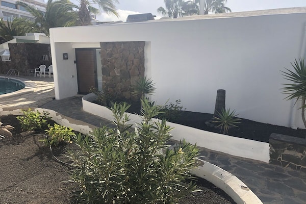 Op 1,0 km van het centrum: Ruime bungalow voor 2 personen in Morro Jable - thumbnail 1