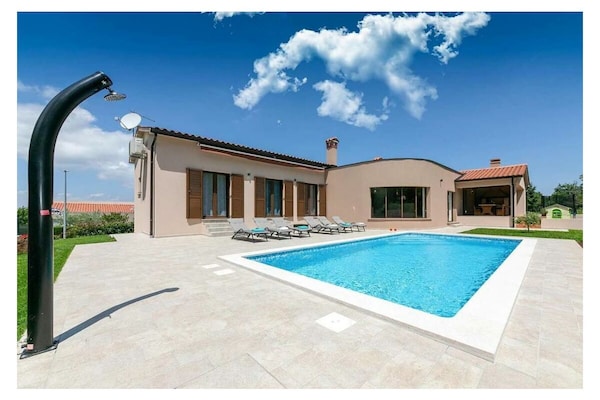 457539 - Labin