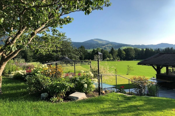 Sfeervol vakantiehuis in Oberstaufen met zonneterras - thumbnail 5