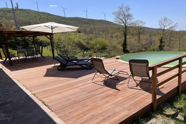 Authentiek 16e-eeuws stenen vakantiehuis in Castellina Marittima - thumbnail 5