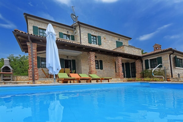Ruime villa in Sveti Lovrec voor 8 personen - thumbnail 3