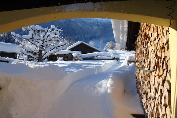 Op 1 km van het centrum: Sfeervol vakantiehuis in Oberammergau - thumbnail 2