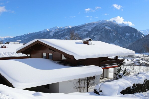Ruim vakantiehuis in Stuhlfelden voor 12 personen met sauna - thumbnail 1