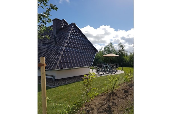 Centraal gelegen vakantiehuis in Dorum Neufeld voor 6 personen - thumbnail 4