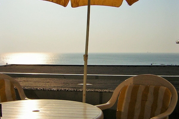 4-persoons vakantiehuis in het centrum van Borkum met zeezicht - thumbnail 3