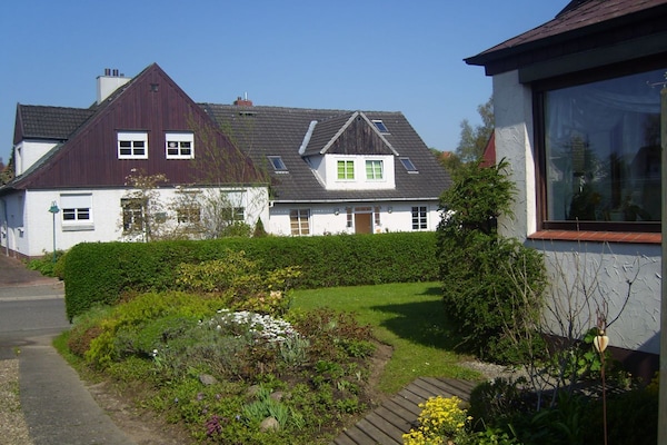 Op 600 m van het centrum: modern vakantiehuis in Eckernförde - thumbnail 2