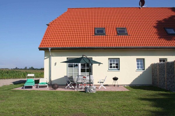 Op 1,0 km van het centrum: rustiek vakantiehuis in Hasselberg - thumbnail 4
