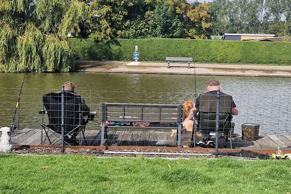 Modern vakantiehuis aan het water in Wervershoof voor 6 personen - thumbnail 6