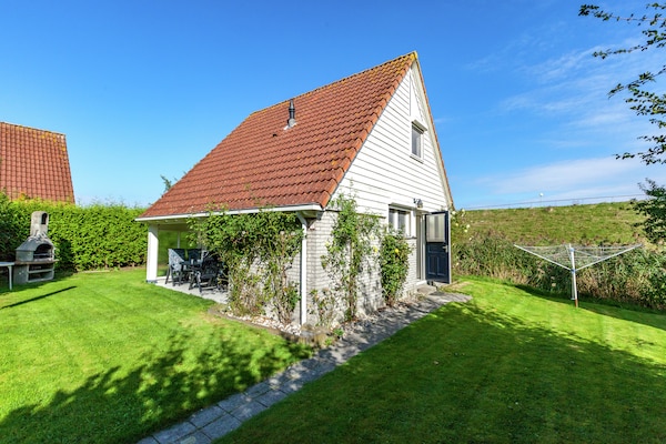 De Scholekster: Vrijstaand vakantiehuis aan het Lauwersmeer in Oostmahorn - thumbnail 1